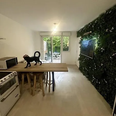 Geneva Jungle Loft